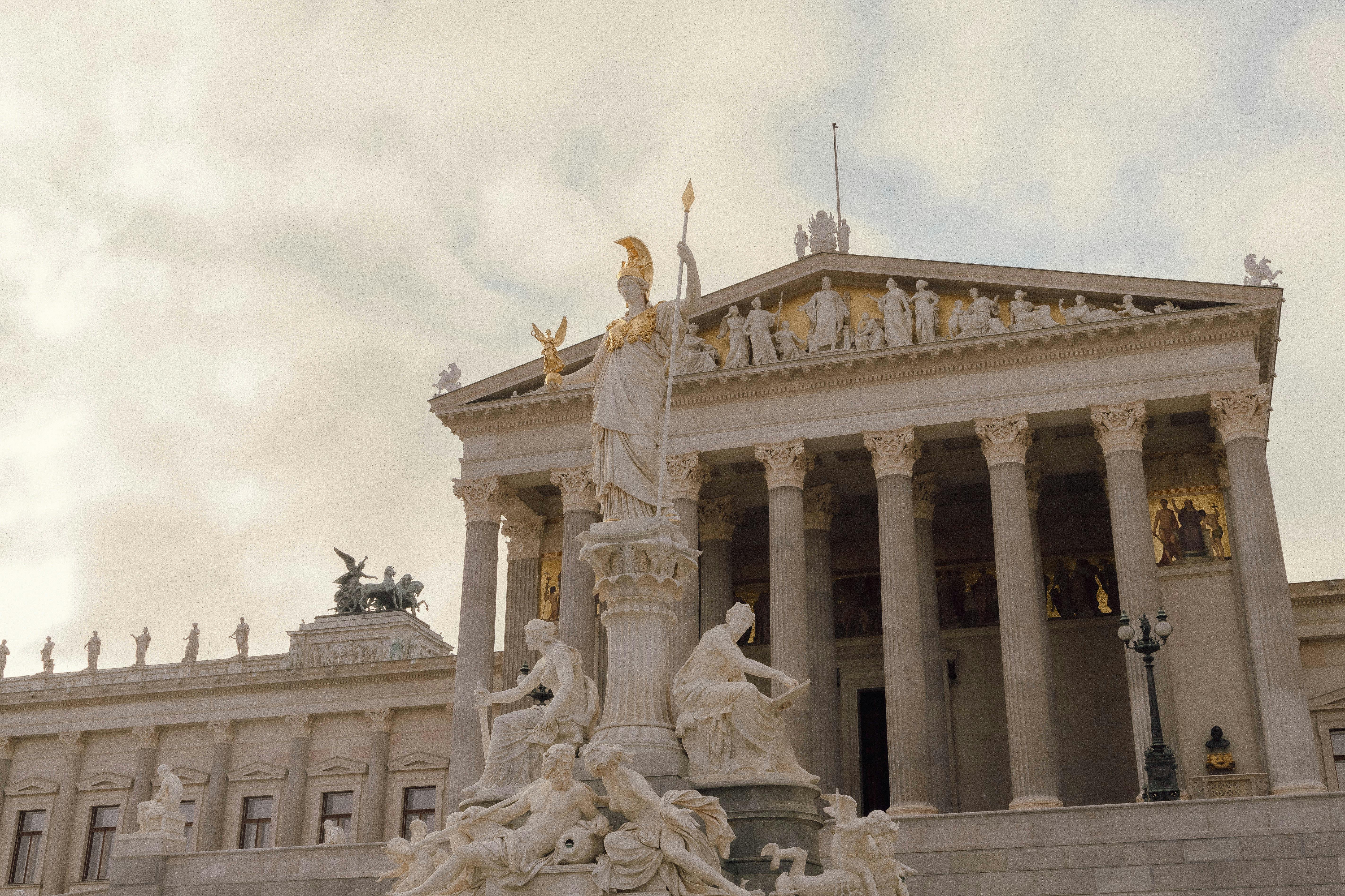 The post-codification era of administrative law in Austria, by Konrad Lachmayer and Eleonóra Wagenknecht