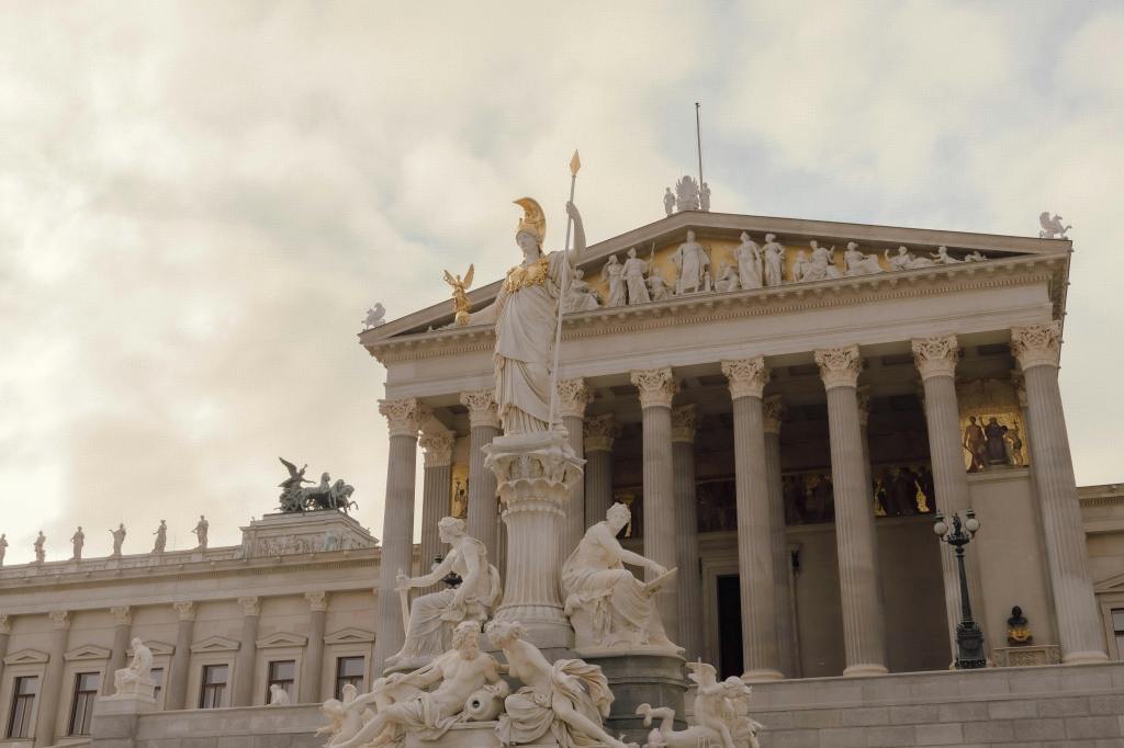 The post-codification era of administrative law in Austria, by Konrad Lachmayer and Eleonóra&nbsp;Wagenknecht